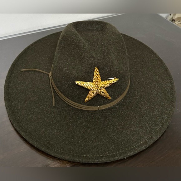 Sonoma Gray Fedora Hat with a Large Starfish or Star of Texas brooch/pendent - Picture 2 of 9